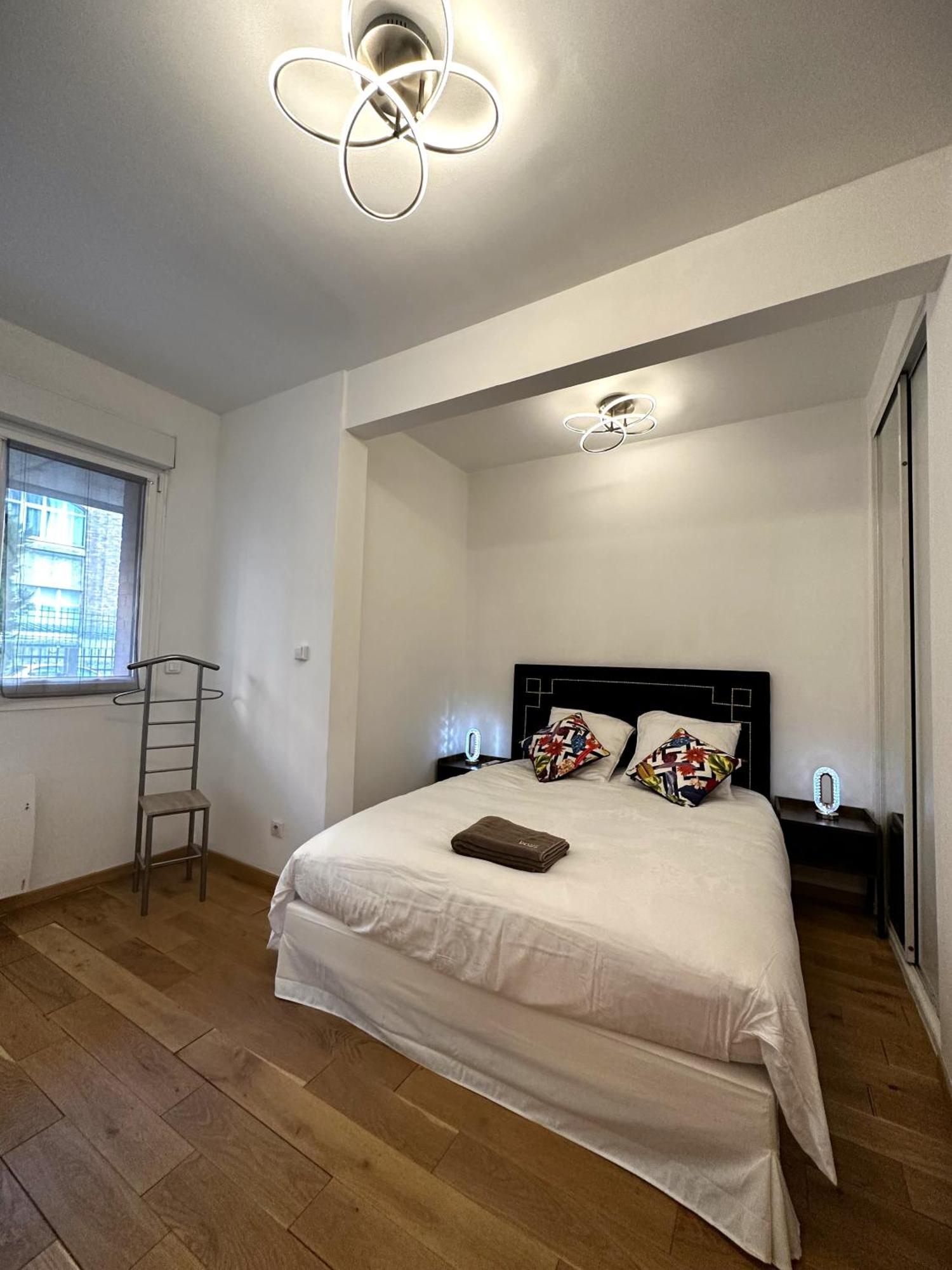 Arena Center Town Apartment Reims Ngoại thất bức ảnh